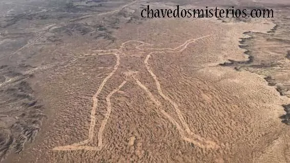 O misterioso desenho do caçador aborígene gigante localizado no deserto da Austrália