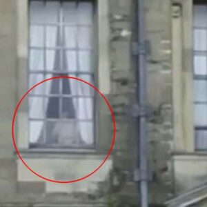 Imagem assustadora mostra o fantasma de uma garota cigana