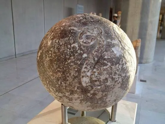 A intrigante e misteriosa esfera mágica que apareceu em Atenas