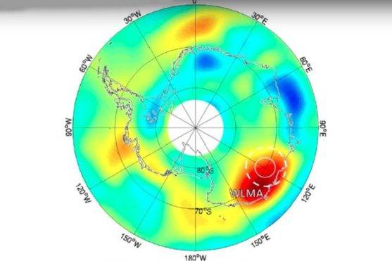 A estranha anomalia foi encontrada pela primeira vez pelos satélites da NASA em 2006