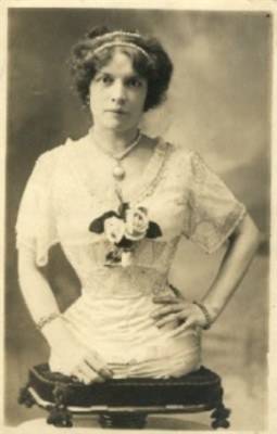 Madame Gabrielle veio ao mundo em 1884 em Basileia