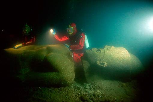 Heracleion – também chamada de Thonis, seu nome para os egípcios