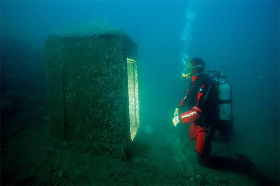 Uma equipe de mergulhadores descobriu um templo submerso da Atlântida Egípcia