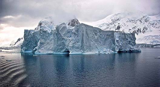 Uma porta é descoberta na antártica