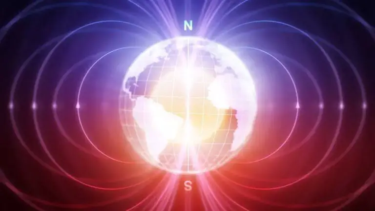 O norte magnético da Terra pode estar mudando devido a misteriosas massas subterrâneas.