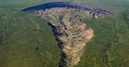 A “porta para o inferno” na Sibéria continua a crescer em tamanho