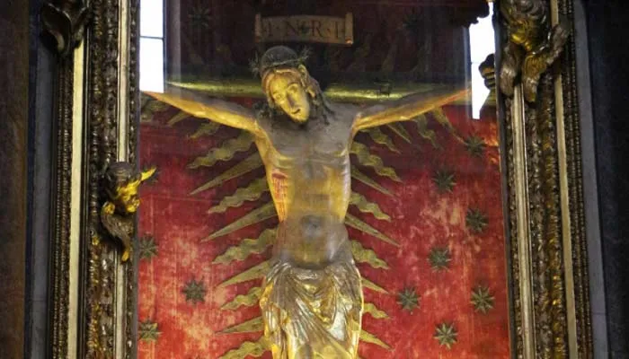 A história por trás do Crucifixo que ‘parou’ a praga há centenas de anos