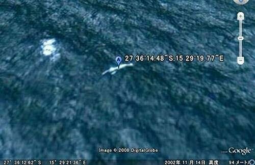 Imagem do Google Maps que parecia mostrar um desses Ningen no Atlântico Sul, próximo à costa da Namíbia.