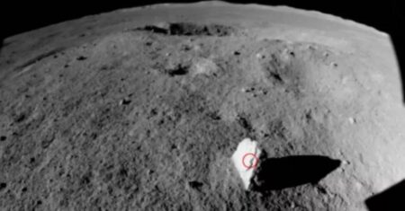 Rover Yutu 2 da China encontra um “objeto incomum” do outro lado da lua