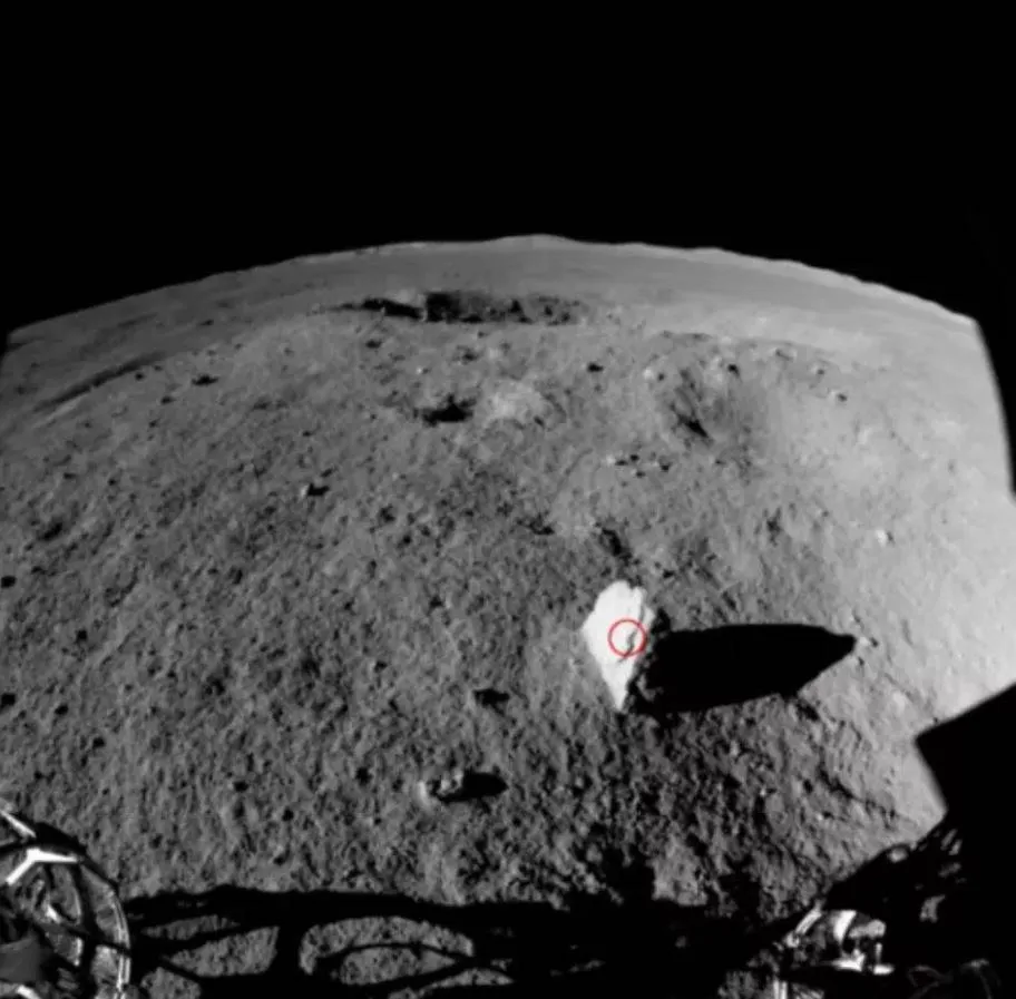Rover Yutu 2 da China encontra um “objeto incomum” do outro lado da lua