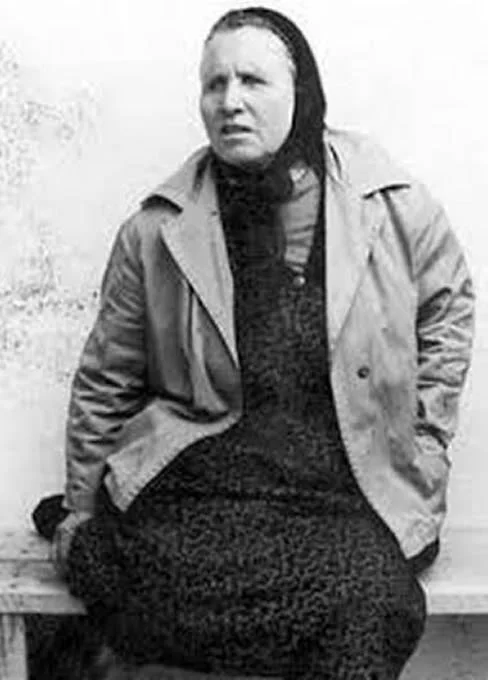 Foto da misteriosa Baba Vanga, a vidente búlgara que surpreendeu o mundo. Foto da misteriosa Baba Vanga
