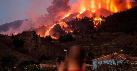 Código bíblico oculto prevê uma devastação por uma erupção vulcânica e um tsunami