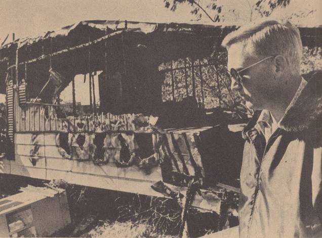 A casa móvel do chefe de polícia Greenhaw pegou fogo suspeitamente em 9 de novembro de 1973.