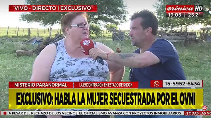 Irma Reick sendo entrevistada por Marco Busdamente para a Crónica TV.