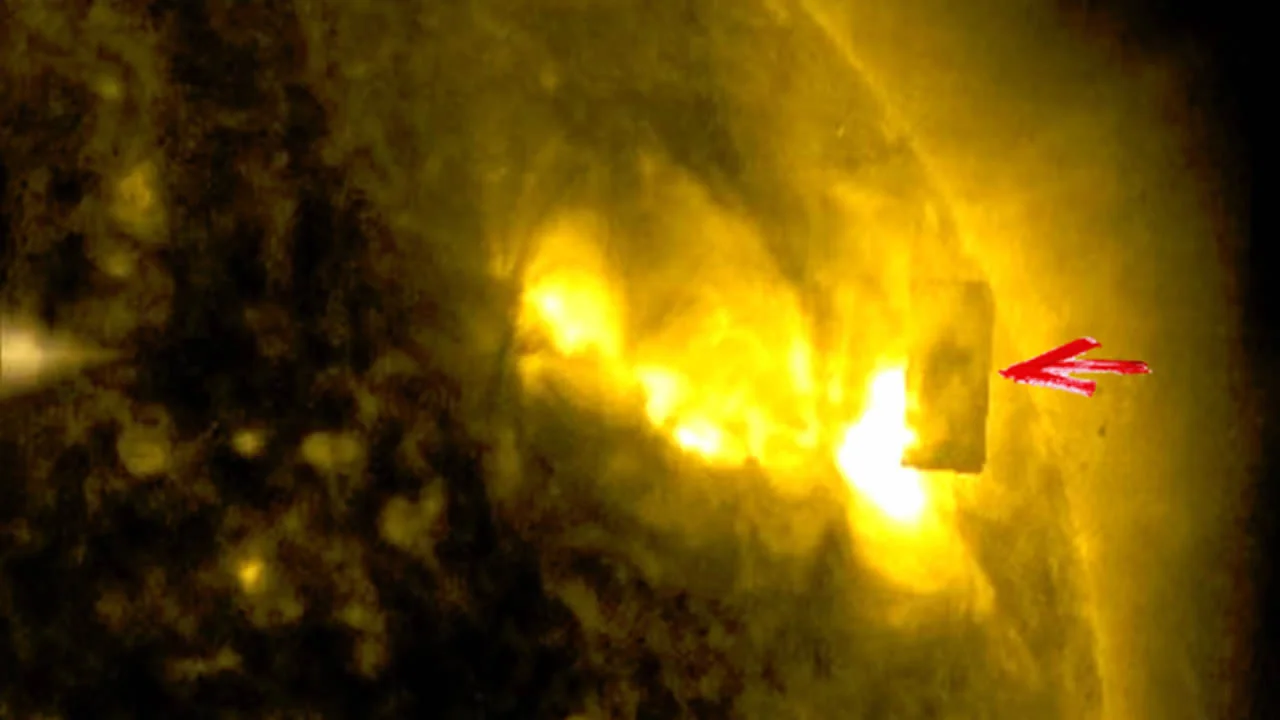 Anomalia retangular aparece no Sol(clique para ver a matéria) Anomalia retangular aparece no Sol