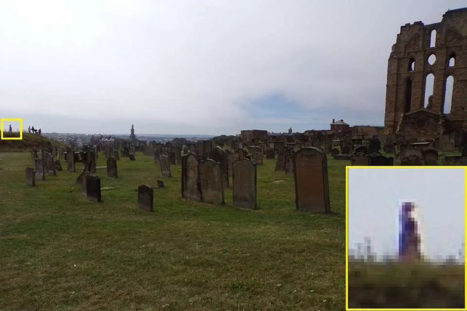 O fantasma de uma mulher é fotografado em um cemitério vitoriano na Inglaterra