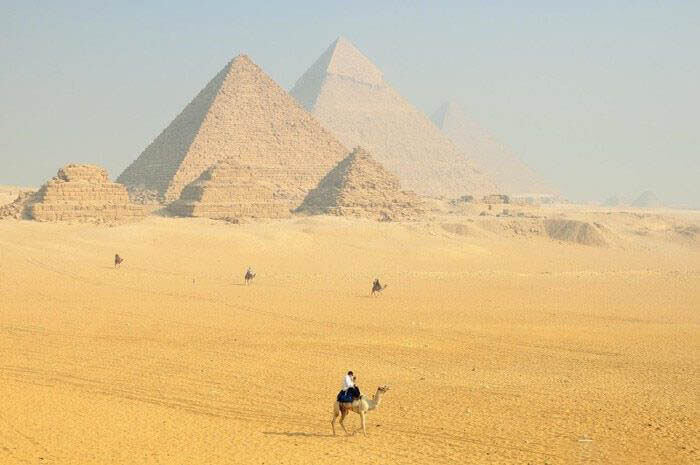 pirâmides de Khufu, Khafre e Menkaure (Quéops, Khafre e Micerinos)