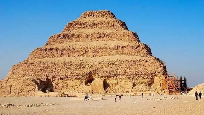 Pirâmide típica da região de Sacará.