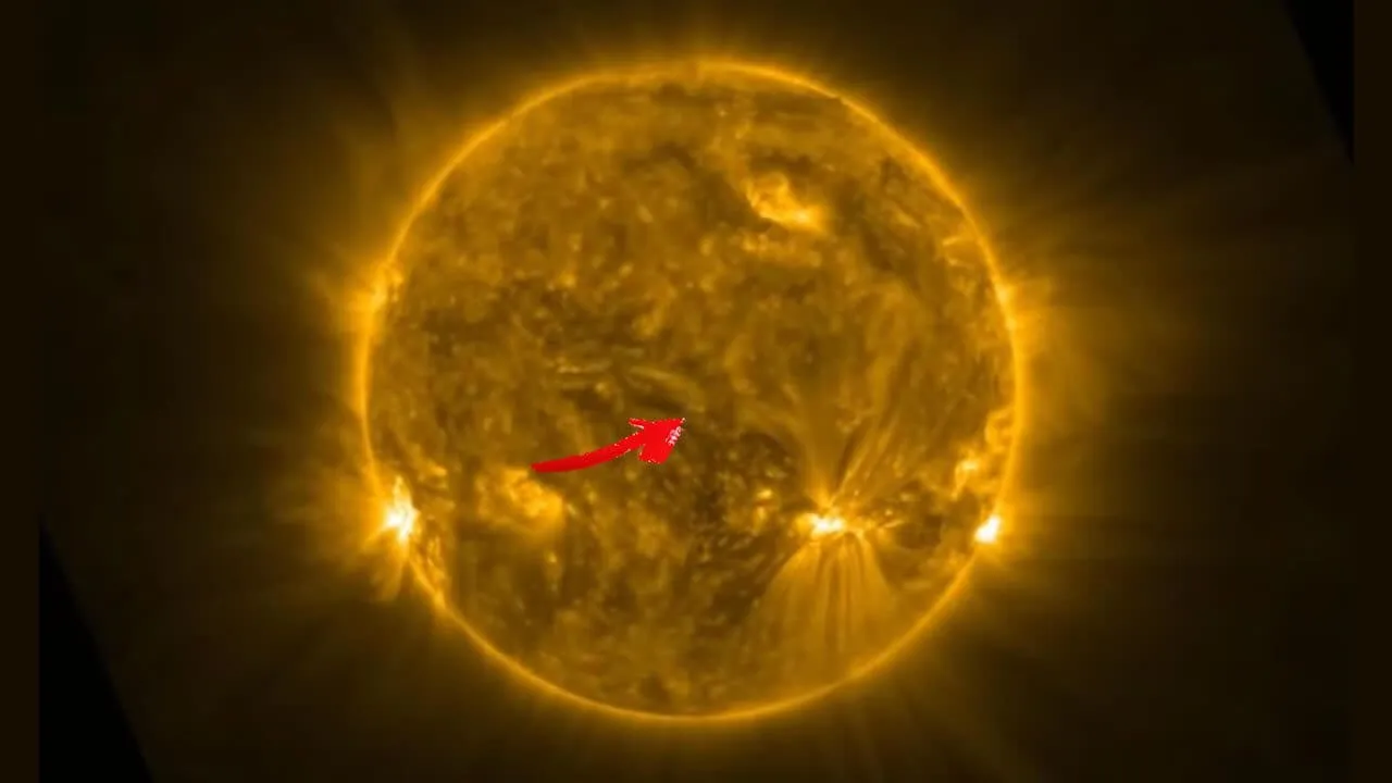 Observaram um “tubo de plasma” em forma de cobra no sol
