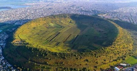 Um lugar surpreendente o Vulcão Xico, conhecido como “o umbigo do mundo” e vizinho de Popocatépetl