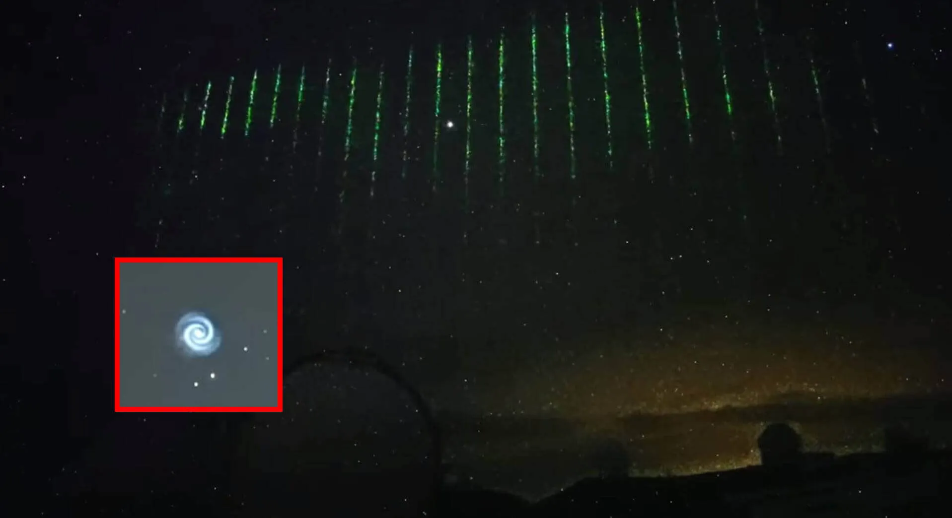 Estranhos “lasers” verdes verticais aparecem no céu sobre o Havaí