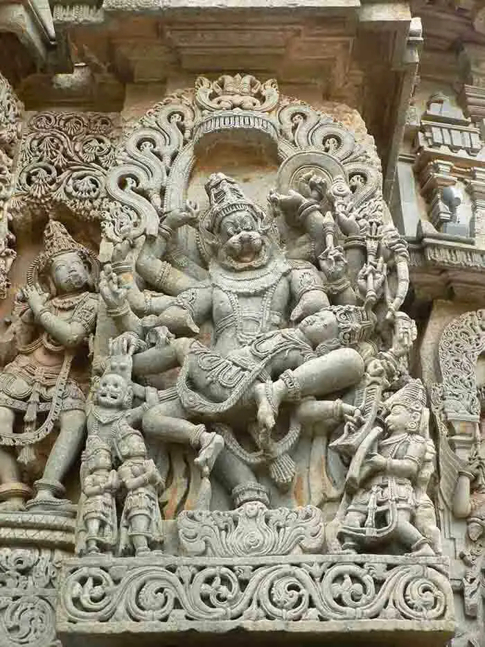 Narasimha, (Homem-Leão) um dos 10 avatares (encarnações) do deus hindu Vishnu.vv