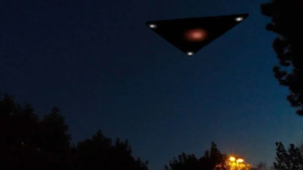 Um youtuber famoso tem o vídeo do melhor avistamento de OVNI