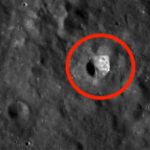 Cubo monolítrico de 3 quilômetros foi descoberto na Lua.