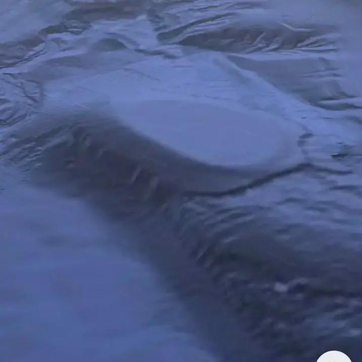 A anomalia subaquática na costa de Malibu do Google Maps em outro ângulo.
