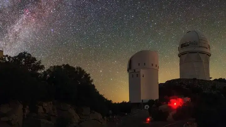 Apophis foi descoberto em 19 de junho de 2004, pelos astrônomos Roy Tucker, David Tholen e Fabrizio Bernardi no Observatório Nacional Kitt Peak em Tucson, Arizona