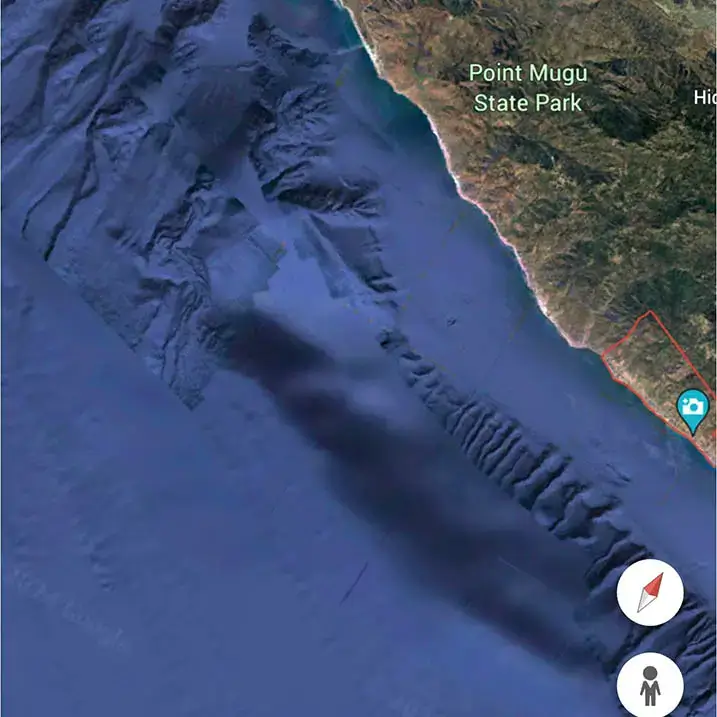 Imagem depois anomalia subaquática na costa de Malibu foi apagada