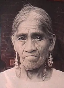 Uma foto de María Sabina tirada em Huautla, Oaxaca, México. Uma foto de María Sabina tirada em Huautla, Oaxaca, México.